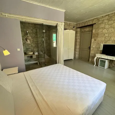 Leonidas * Çeşme